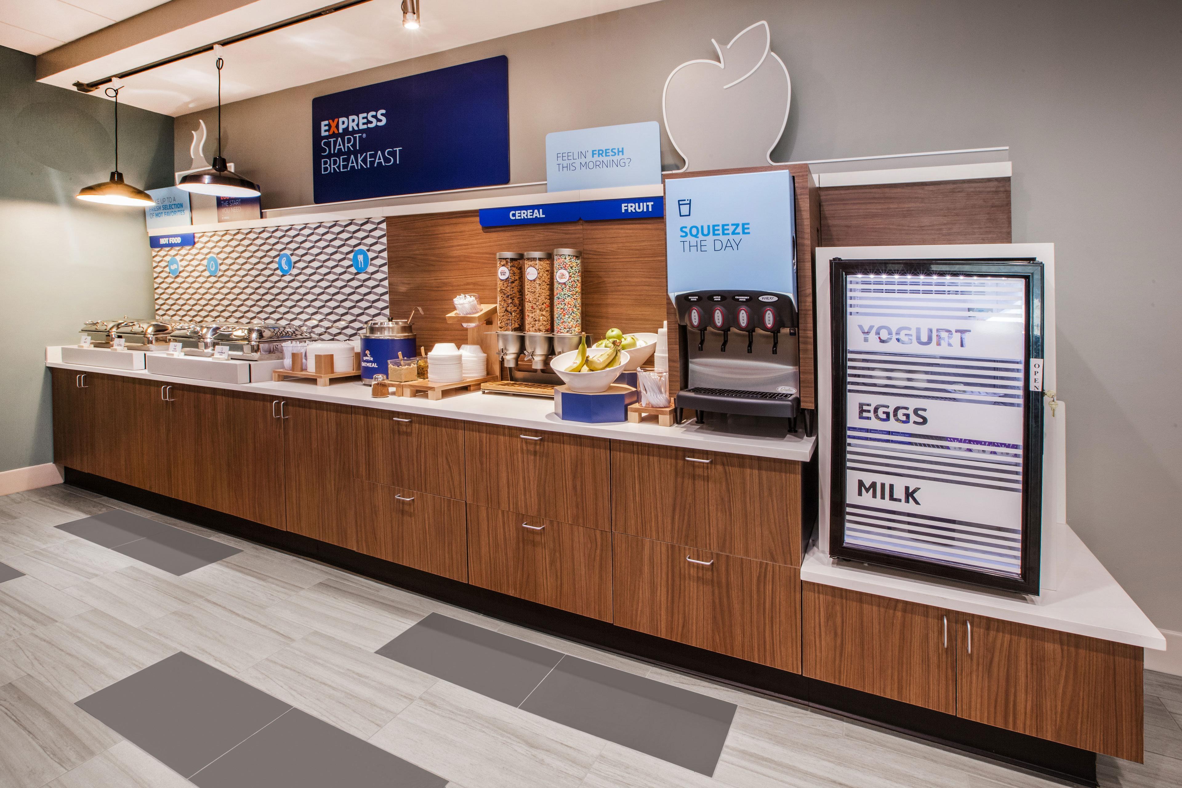 Holiday Inn Express Hotel & Suites Indianapolis W - Airport Area By Ihg Exterior foto