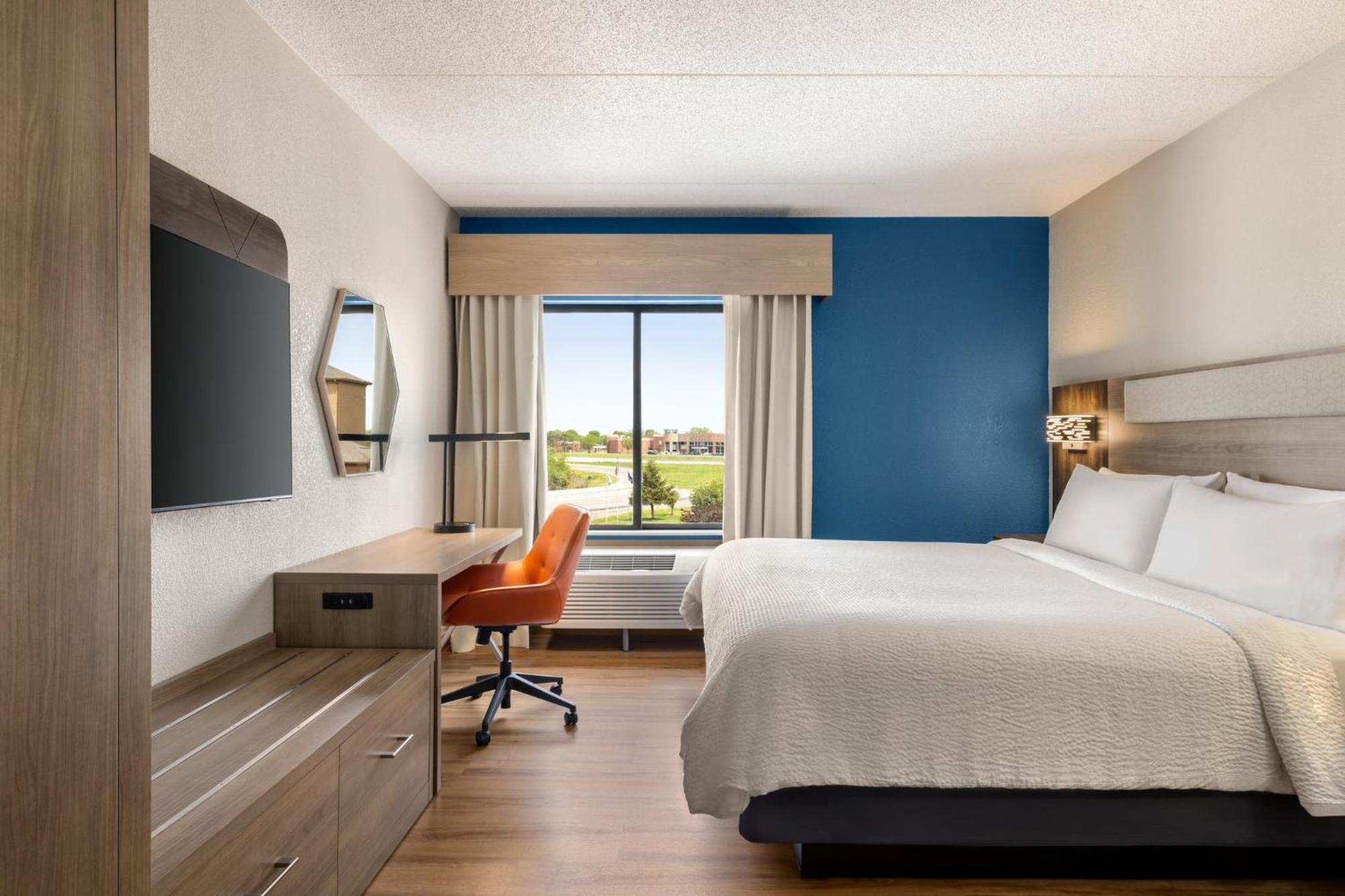 Holiday Inn Express Hotel & Suites Indianapolis W - Airport Area By Ihg Exterior foto