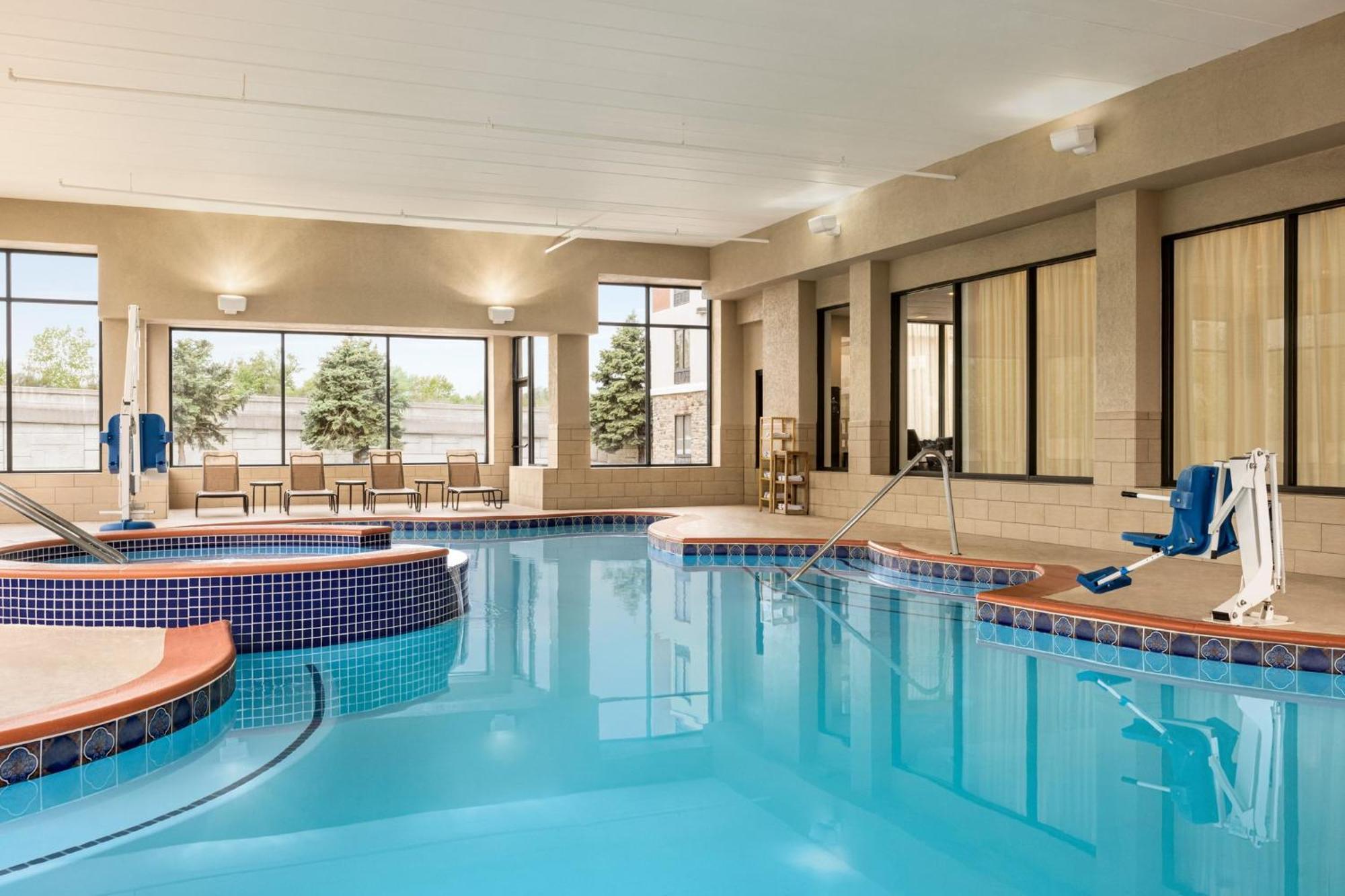 Holiday Inn Express Hotel & Suites Indianapolis W - Airport Area By Ihg Exterior foto